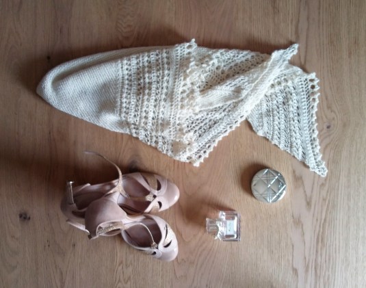 morue henslowe wedding shawl 2