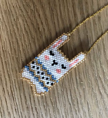 vieille morue aime comme marie sobi-graphie perlez moi panpan lapin sobi miyuki brickstitch peyote tissage perles rocaille 1