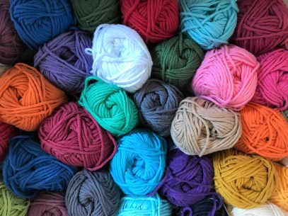 6 raisons de ne pas apprendre commencer tricot tricoter crochet crocheter vieille morue 2