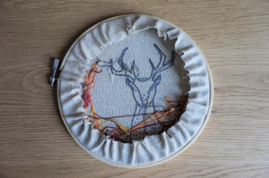 patience et petits points broderie embroidery sweet automne autumn vieille morue cerf deer feuille 2