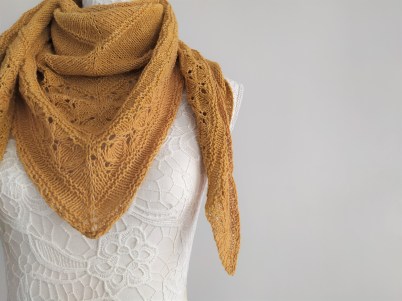 freia frost shawl chale trin annelie knits tricot bio balance bc garn vieille morue 8