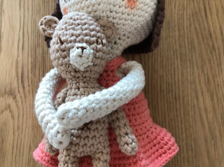 ligne retro suzanne et pompon poupée crochet doll drops paris vieille morue 3