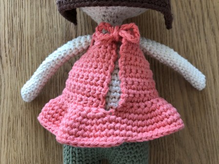 ligne retro suzanne et pompon poupée crochet doll drops paris vieille morue 8