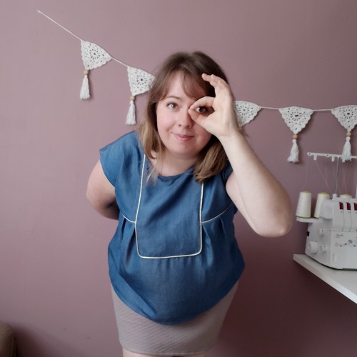 blouse robe areli république du chiffon RDC tencel passepoil doré or plastron mondial tissus vieille morue 3