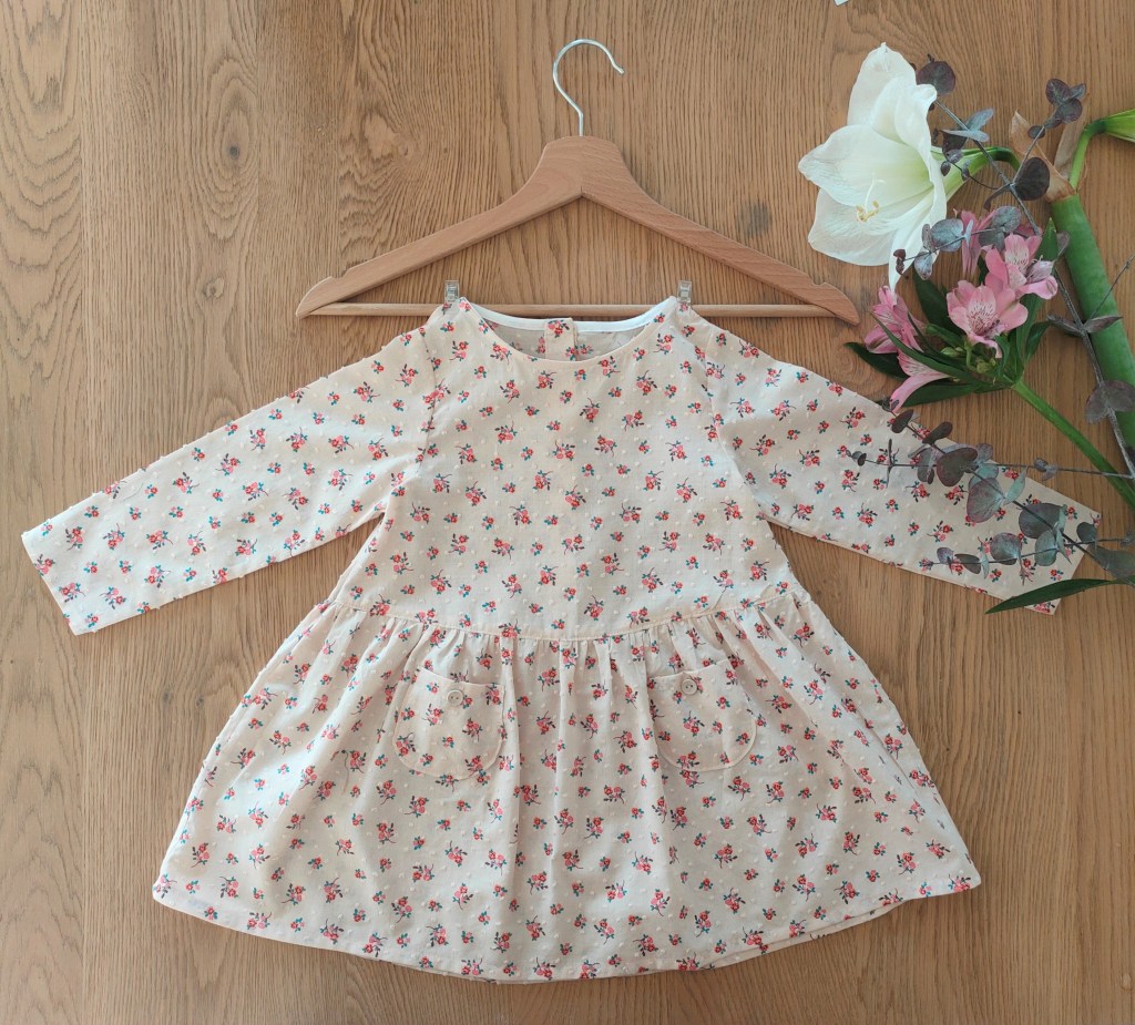 La robe fleurie&nbsp;d&rsquo;Azélie